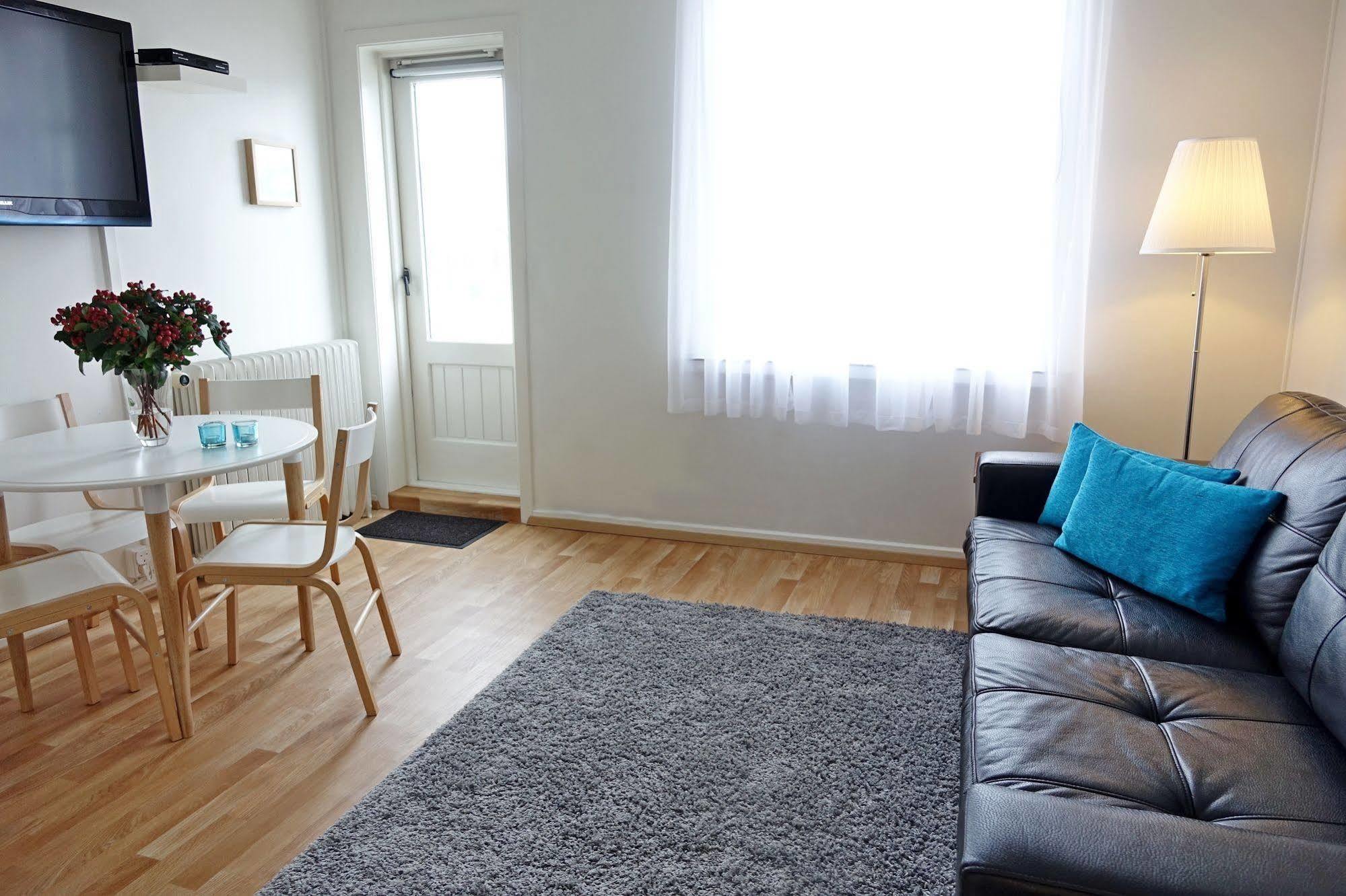 Castle House & Embassy Luxury Apartments Reykjavik Ngoại thất bức ảnh